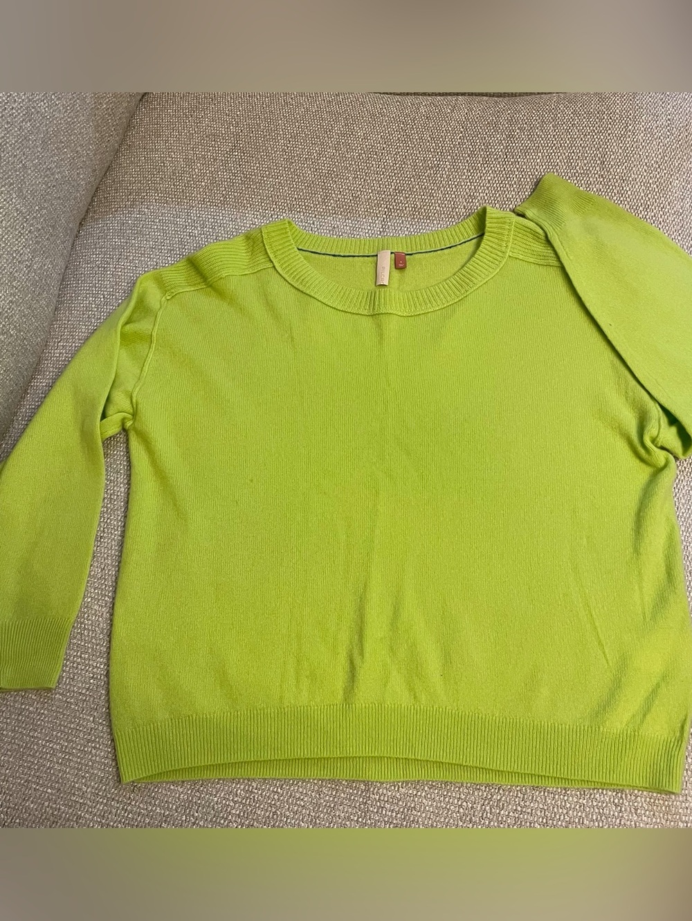 Women's Lime Green Crewneck Sweater 100% cashmere